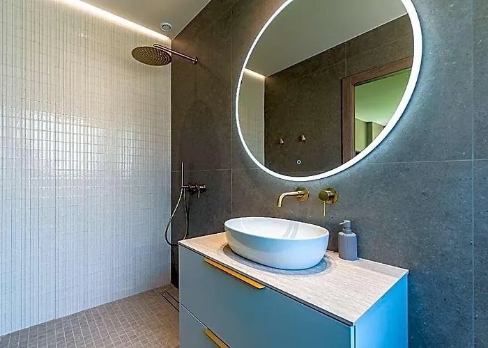 Villa 5 Etoiles - 6 Chambres - Piscine - Calme