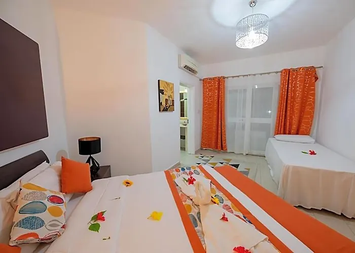 Praslin Paradise