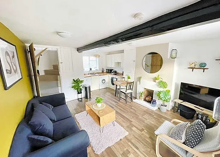 Laburnum Cottage No.3