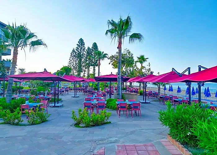 Senza Sunset Beach Hotel