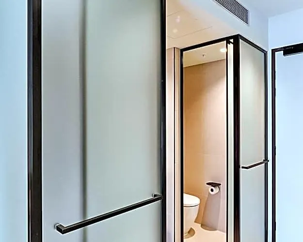 Central Club Hotel - North Melbourne