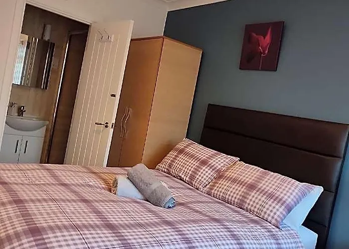 Apple House Wembley -Double Ensuite