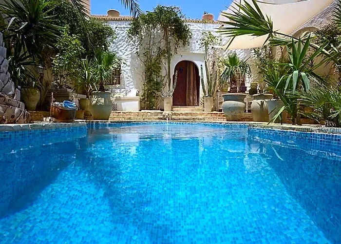 Riad Dar El Caid - Palais XIII Century