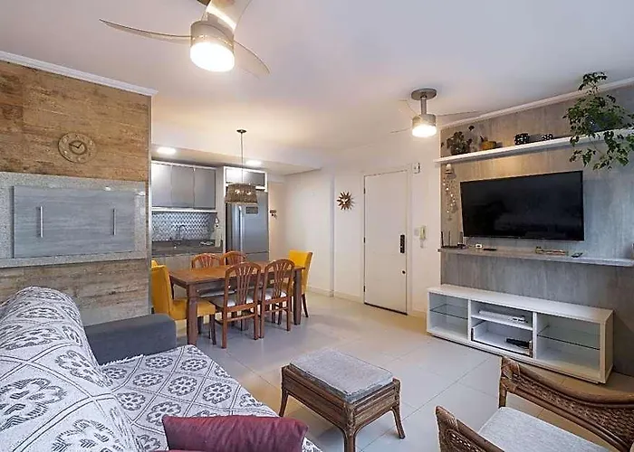 Apartamento Com 2 Dormitorios No Coracao Da Praia Grande - Torres/ Rs