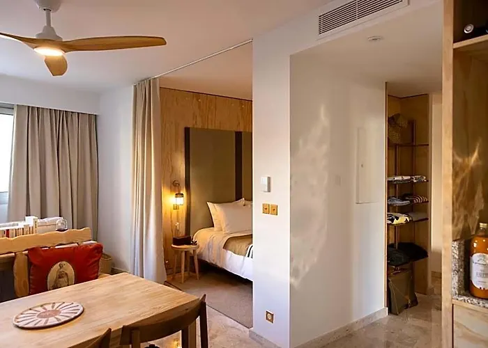 Mob Hotel Cannes