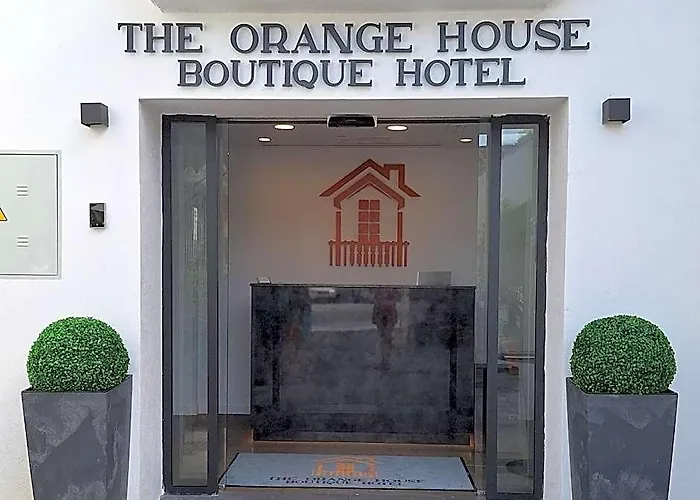 The Orange House Boutique Hotel And Upstairs Rooftop Bar Center Of La Cala De Mijas 100M From The Beach