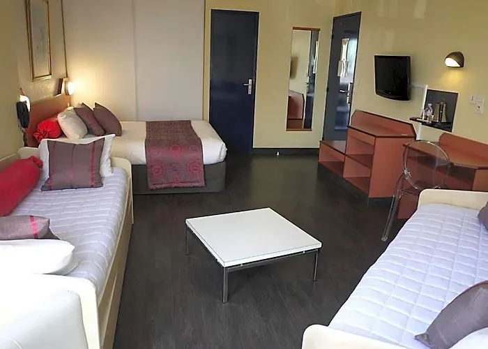 Kyriad Direct Rennes Ouest