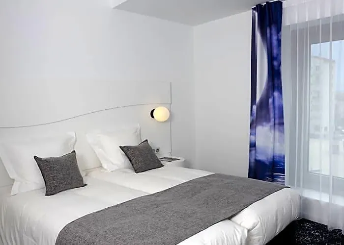 Comfort Hotel Centre Del Mon