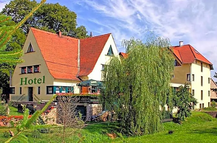 Hotel & Restaurant 5 Linden