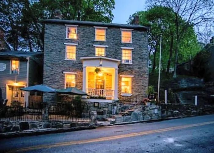 Town'S Inn
