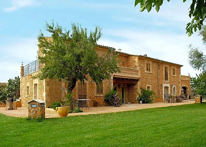 Es Quatre Cantons Hotel