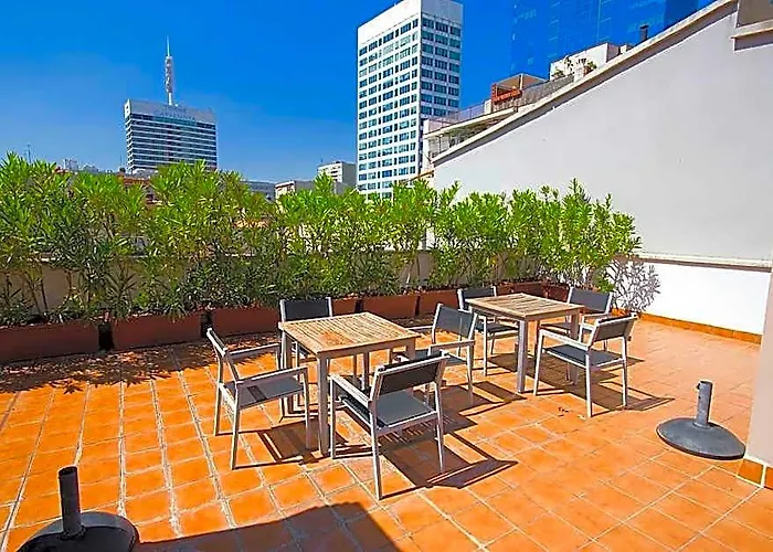 Limehome Barcelona Rector Triado