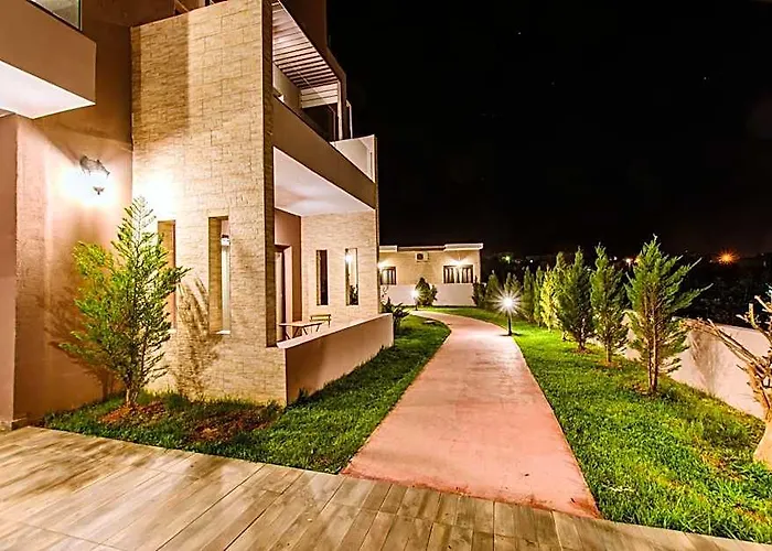 Gregory Comfort Hotel