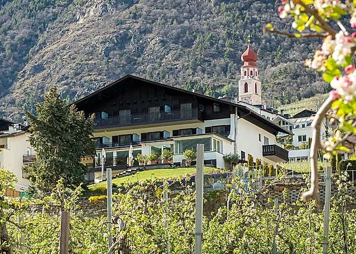 Pension Apartments Pardell
