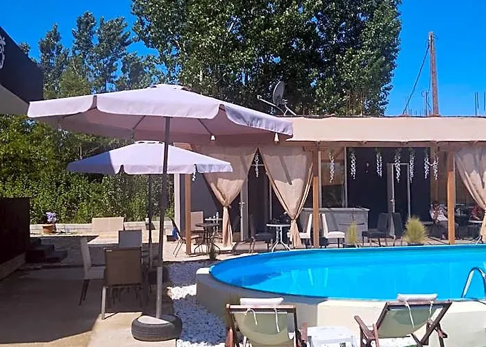 Oasis Luxury Apartments