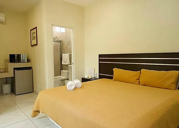 Hotel Y Suites Los Encantos