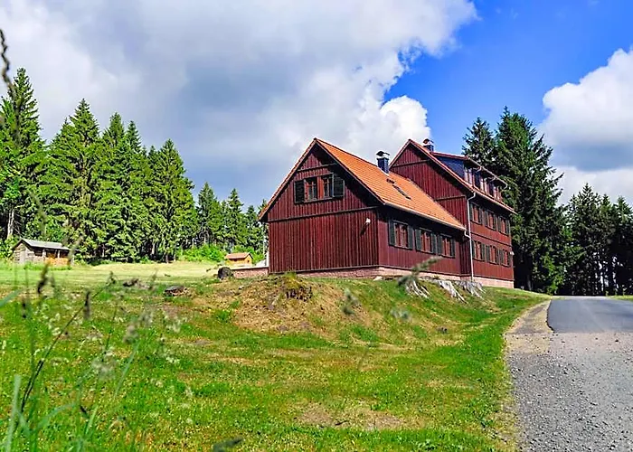 Hotel Und Berggasthof Spiessberghaus Am Rennsteig