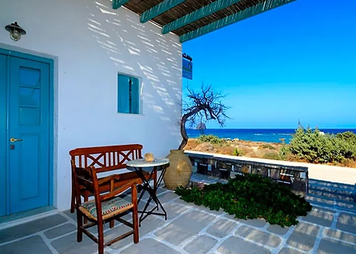 Anemoessa Rooms & Studios