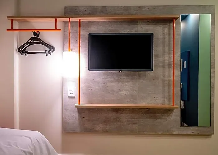 Ibis Budget Leme Sp