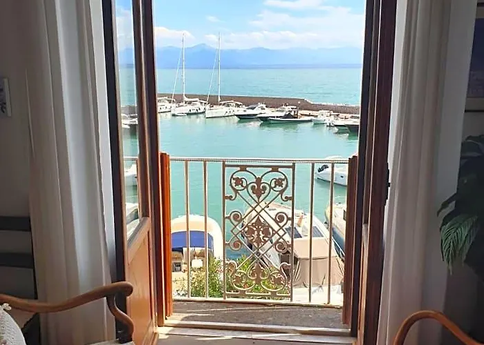 Kalimaka Bed & Breakfast Scario