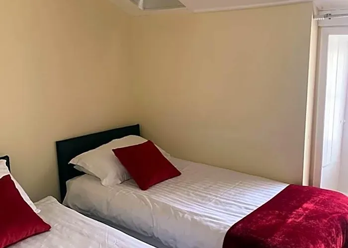 Crown Hotel