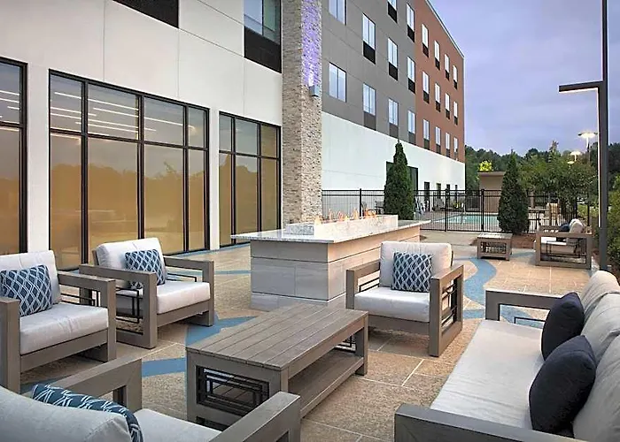 Holiday Inn Express & Sts Mccalla - Birmingham W