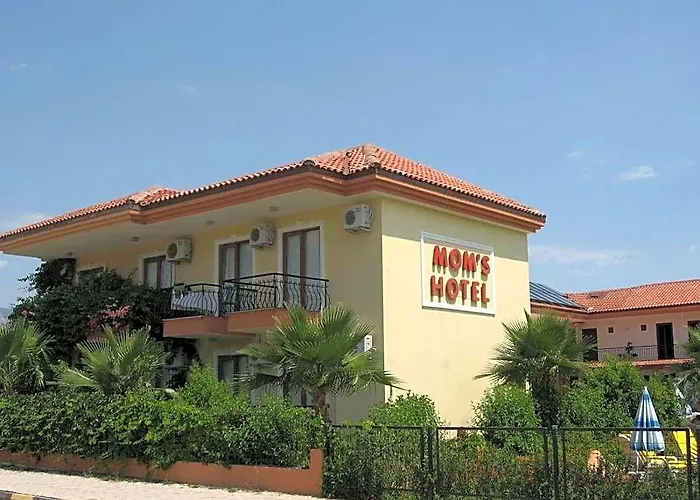 Mg Moms Hotel