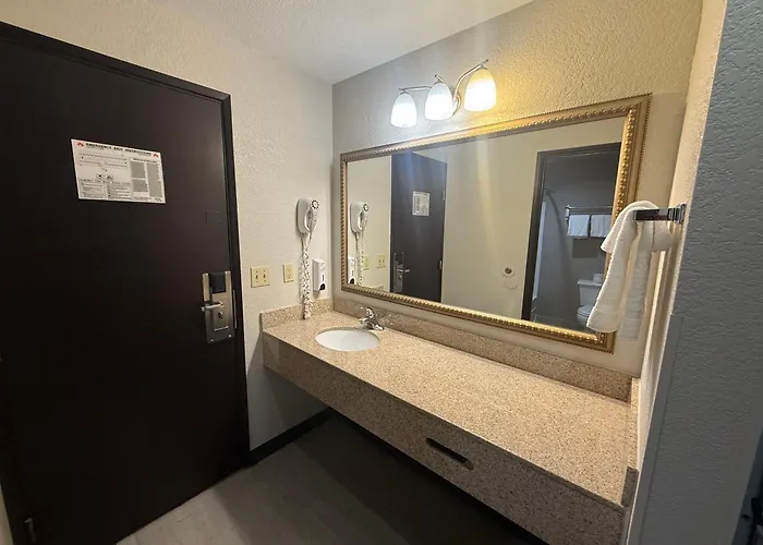 Red Roof Inn Plus Centralia