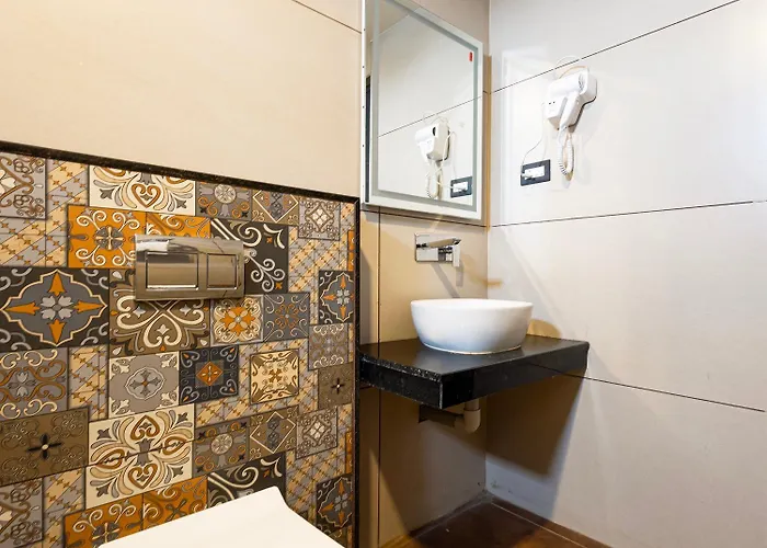 Hotel Tamizh Grand