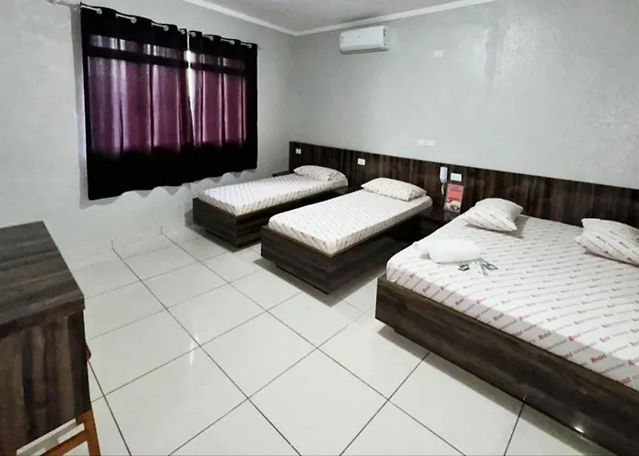 Hotel Divisa poá