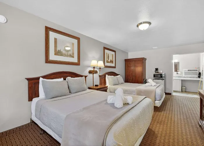 Eagle Motel Suite 117