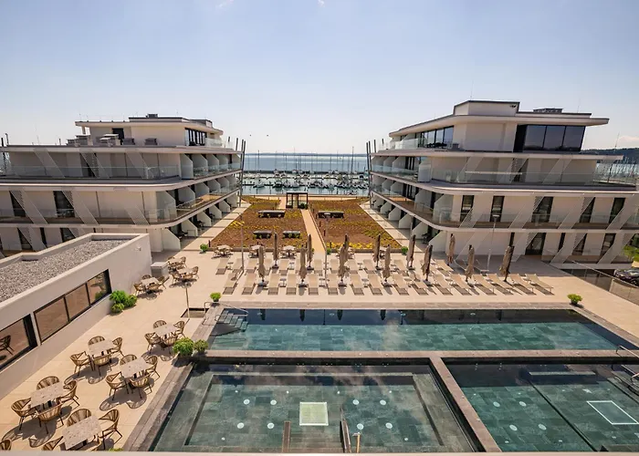 BIRGÉS HOTEL Lifestyle&View