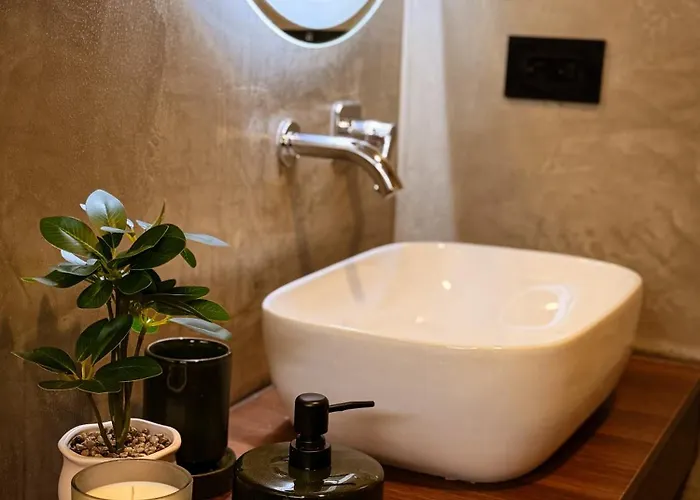 Hotel Oasis Aya Fe