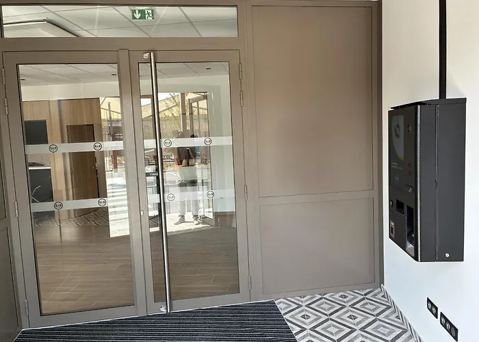 B&B Hotel Amiens Sud