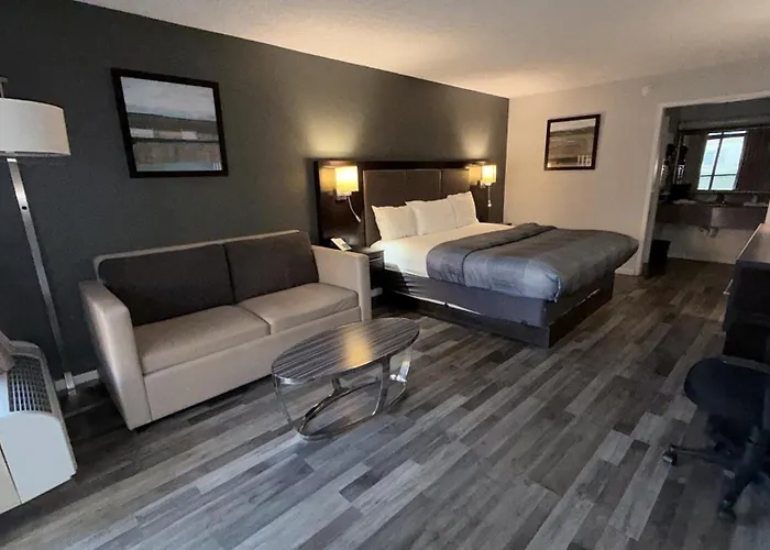 Wilkes Barre Inn & Suites Conference Center