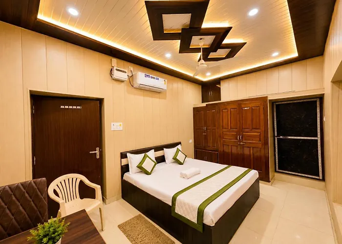 Hotel Varanasi Dv - Near Shree Kashi Vishwanath Temple