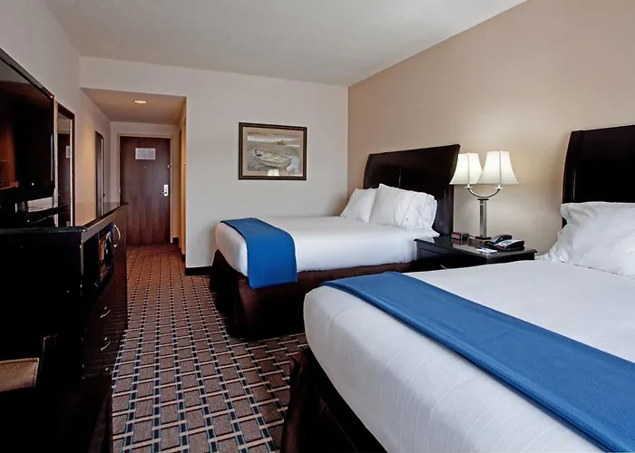 Holiday Inn Express & Suites Hope Mills-Fayetteville Airport By Ihg