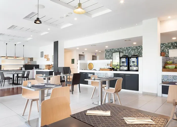 Holiday Inn - Marseille Airport By Ihg