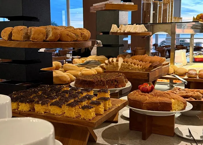 Favorita Golden Hotel E Eventos