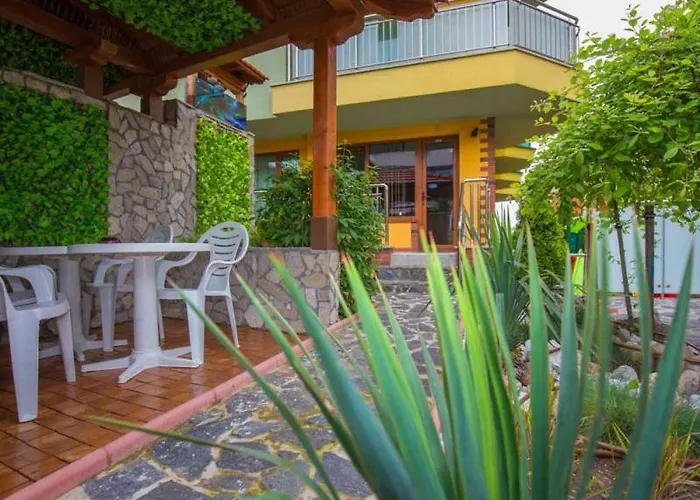 Jbh Hotel