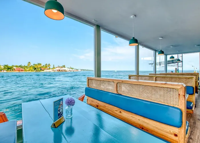 Bocas Paradise Hotel