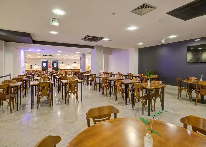 Ibis Copacabana Posto 2