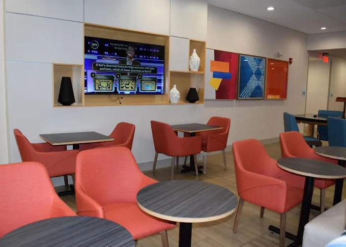 Holiday Inn Express & Suites Atlanta N - Woodstock By Ihg