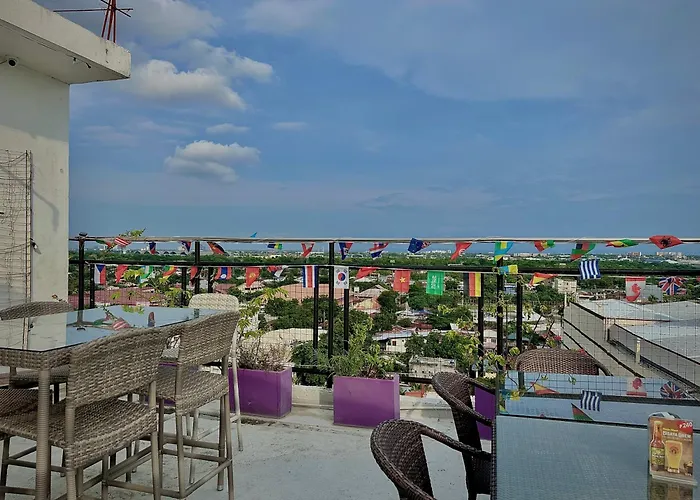 Sempre Premier Inn - MACTAN AIRPORT HOTEL