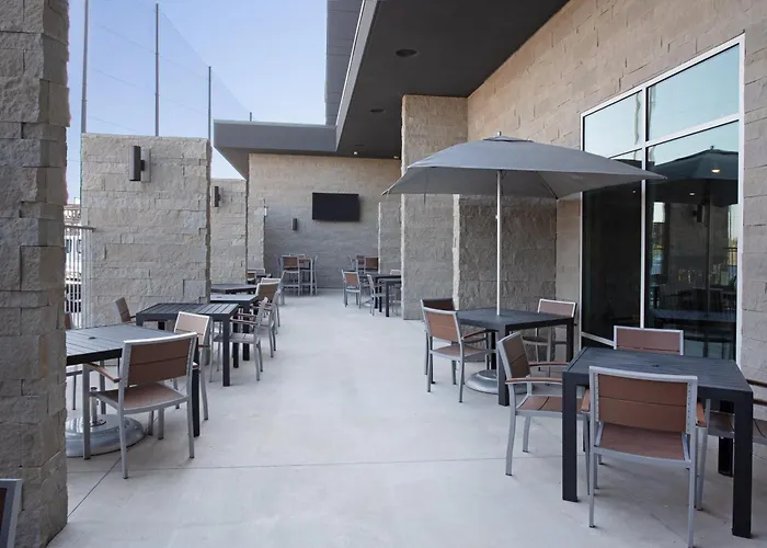 Holiday Inn Glendale - Stadium & Ent Dist By Ihg
