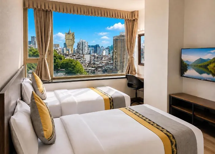 Grand Harbour Hotel