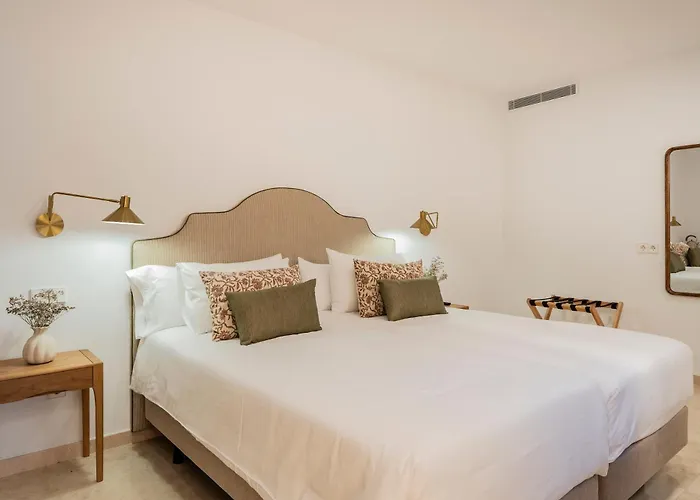 Hotel Boutique Petit Paris