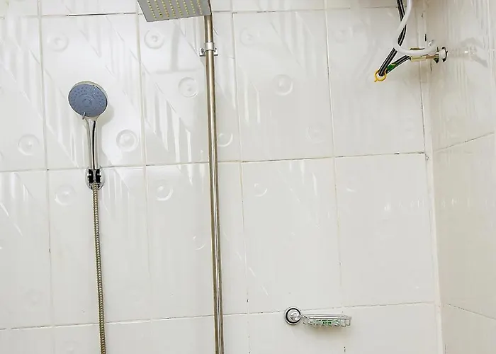 Luxury Deluxe With Private Bath, Free Parking And Wifi