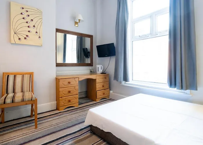 Norwich Central Hotel- Near Norwich Train Station & Carrow Road Stadium