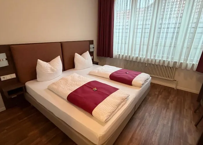 Hotel zur Post - Schrobenhausen